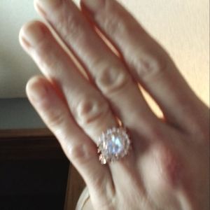 18k rose gold size 7 ring NWT